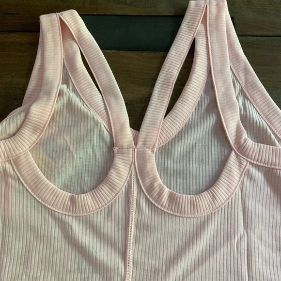 💚 Nike Yoga Slim-fit Size S NWT - retail $50 - Picture 2 of 5